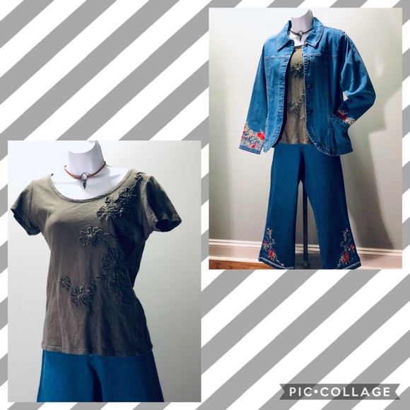 Charlotte Russe Short-Sleeved T-Shirt - Size M - Picture 6 of 7